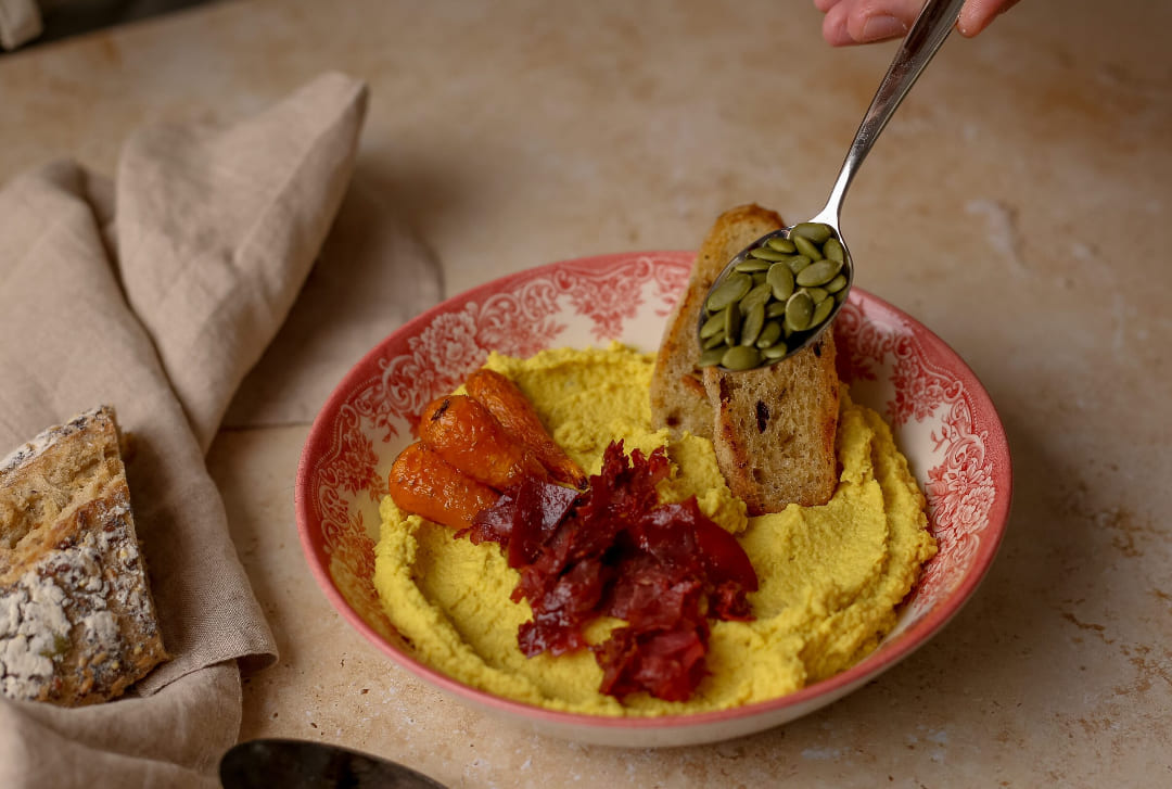 Video laden: Goed eten begint met dit recept voor Turkse humus met geelwortel.